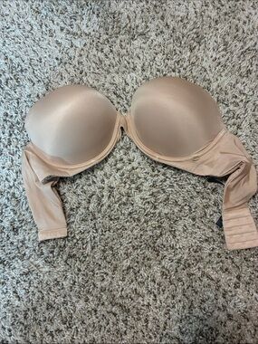 Victoria’s Secret Strapless Smooth Nude T-Shirt Bra